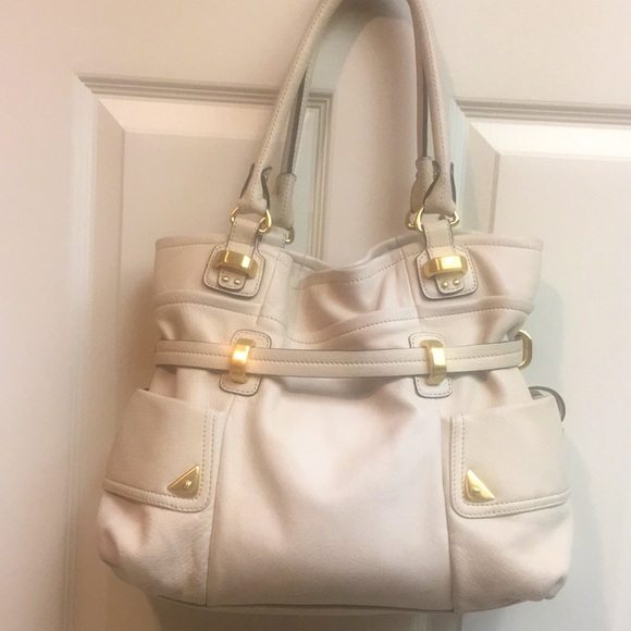 Beautiful “Vanilla” Sueded Leather Shoulder Bag - Picture 2 of 13
